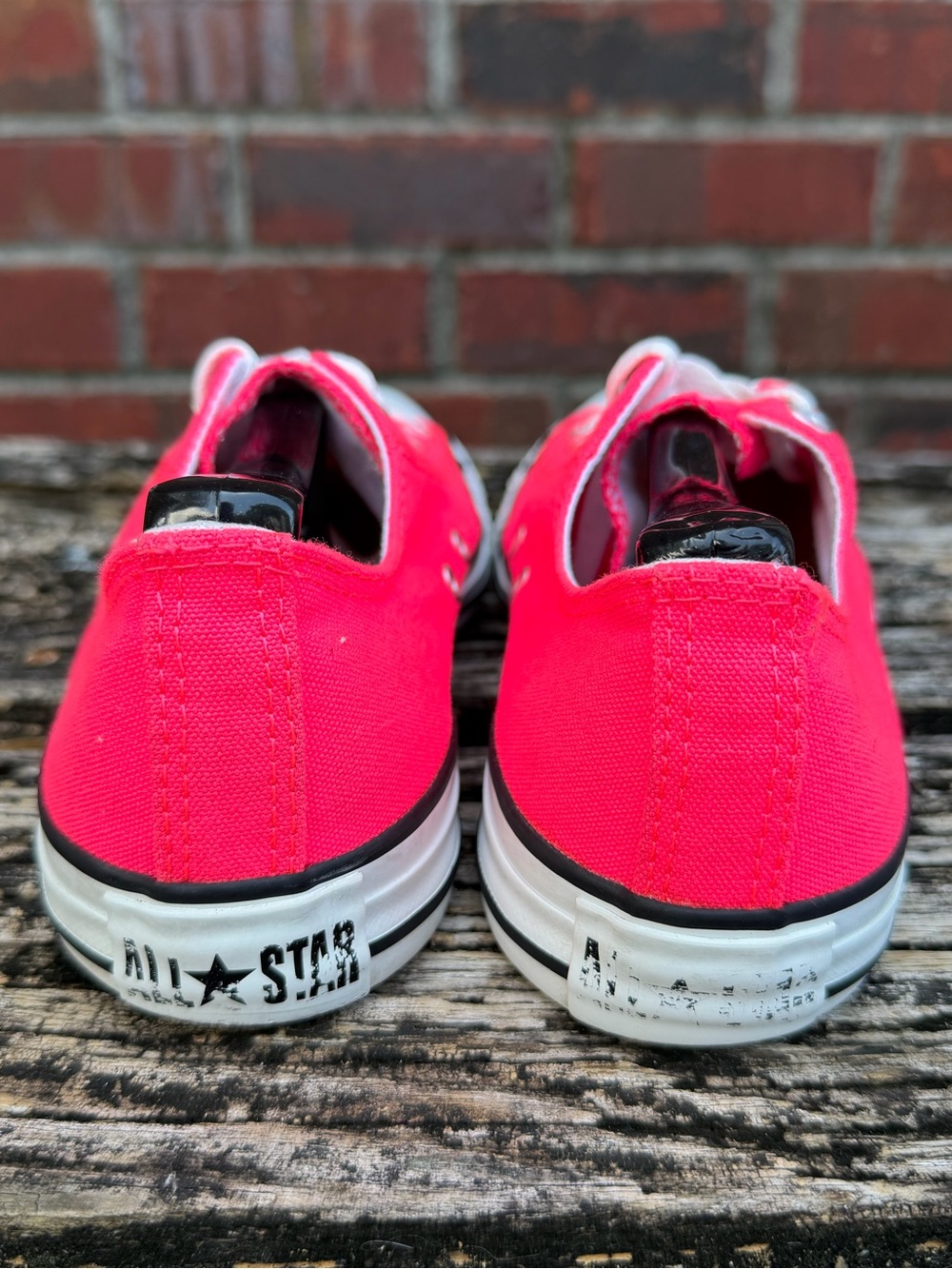 Converse Chuck Taylor All Star Unisex M-7 W-9 Pink Low Top Canvas Sneakers X2 - Picture 6 of 14